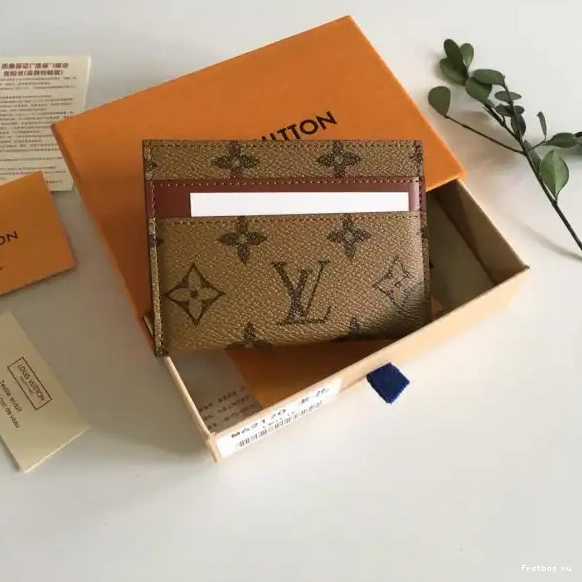 LOUIS HOLDER CARD VUITTON 50DOUBLE BANDOULIERE 0524